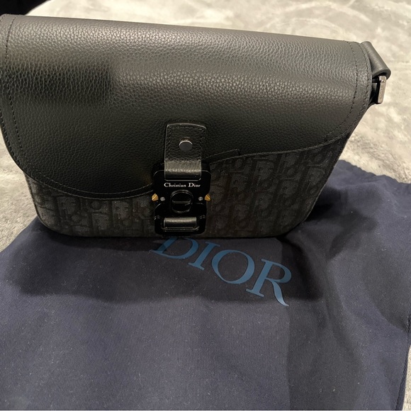 Dior - Picture 7 of 8